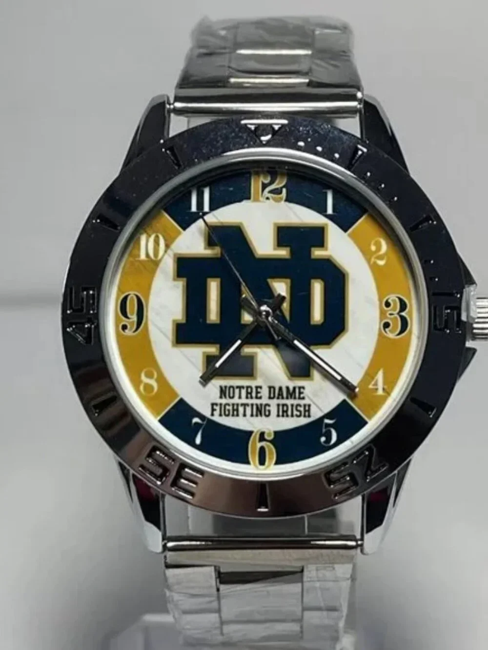 Notre Dame Fighting Irish NCAA Stainless-Steel Watch NEW - Picture 1 of 6